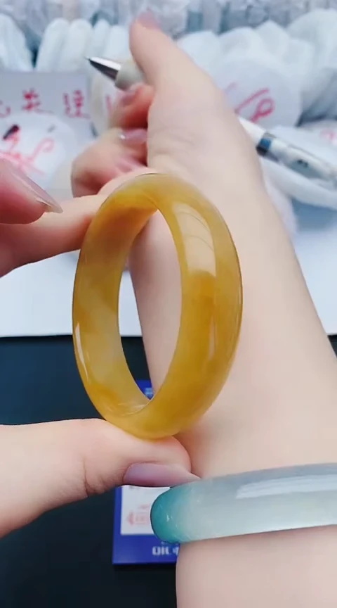 未镶嵌手镯石英质玉w16+55-56