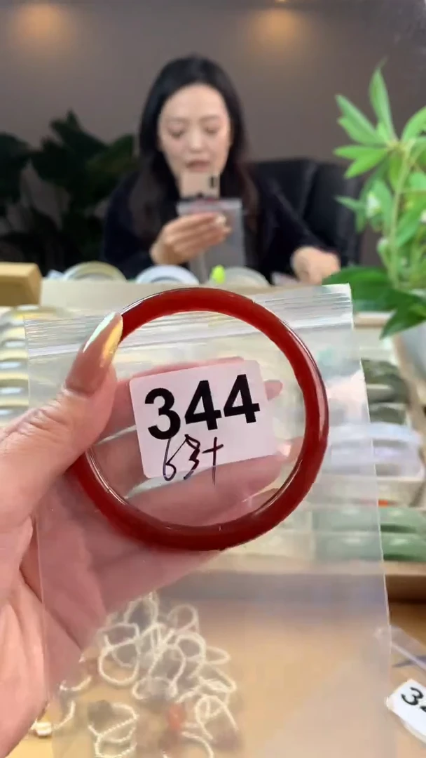 【闪购商品】玛瑙/玉髓手镯未镶嵌344