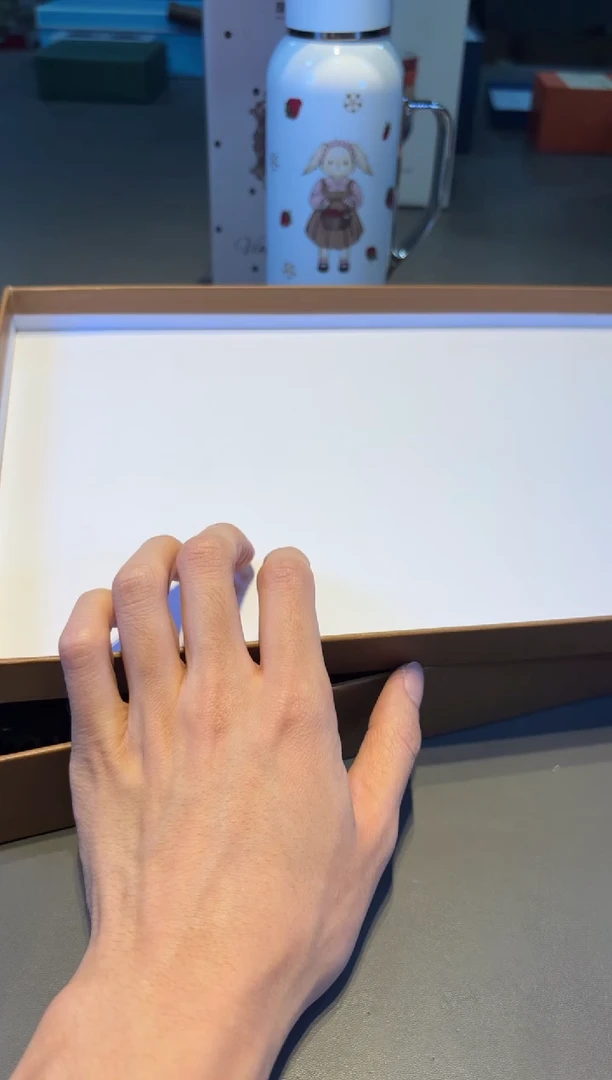 B黑格 小新全球仓小新全球仓小新全球仓