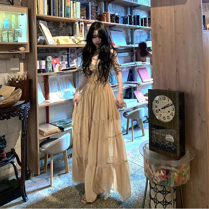 大码法式千金收腰海边度假中长款连衣裙露背a字吊带长裙