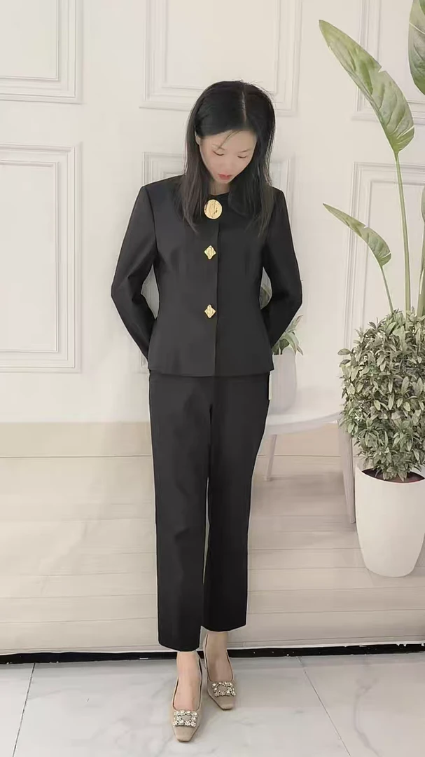 【品牌折扣】2025新款秀款精细加丝西装套装 1252+1283