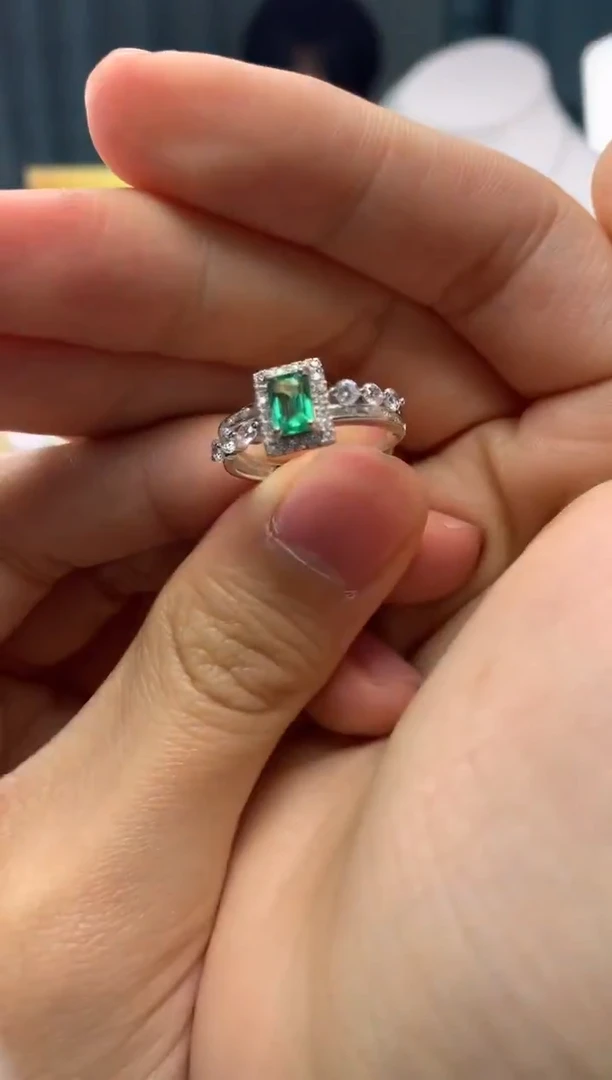 银S925镶嵌戒指祖母绿J62-1