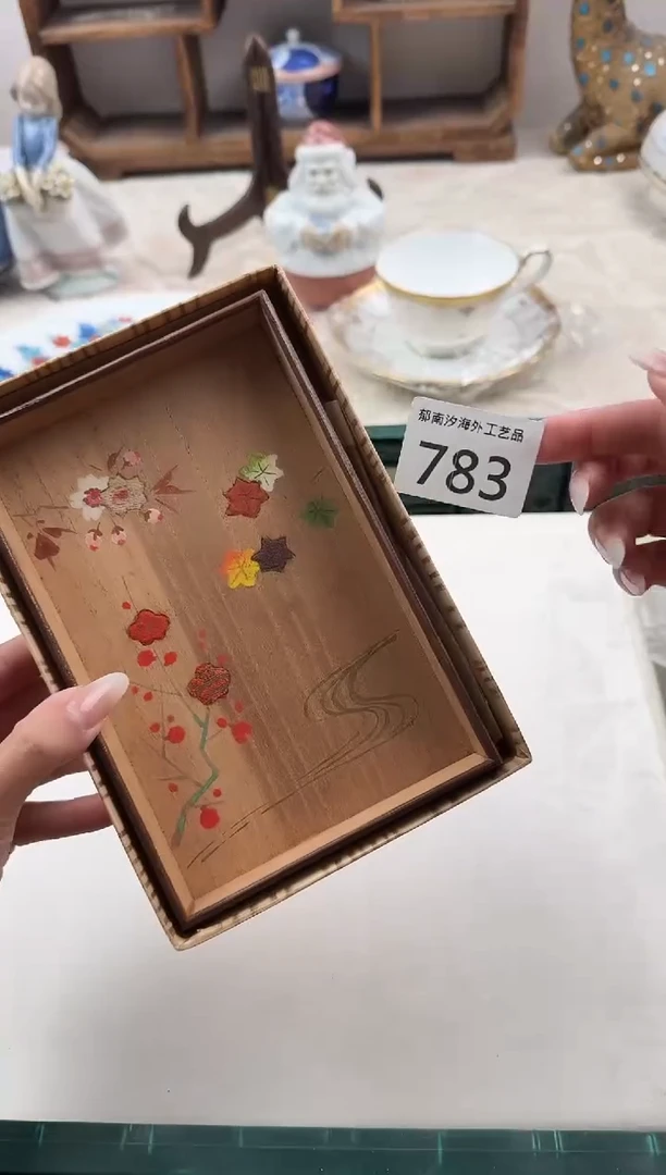 怎****雨F          783