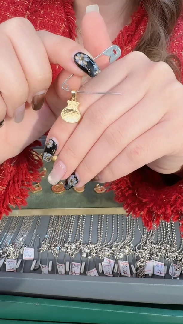 龙鳞小福袋吊坠 1.91（附带礼盒包装）