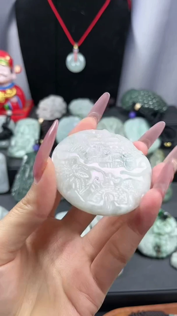 【闪购商品】翡翠颈饰未镶嵌山水牌