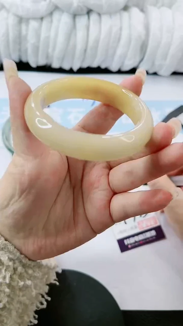 【闪购商品】石英质玉手镯未镶嵌多样性发货F433