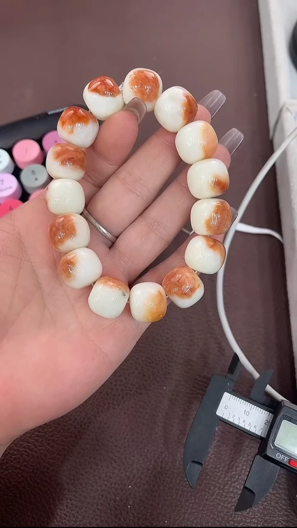 未镶嵌手链透闪石质玉手串