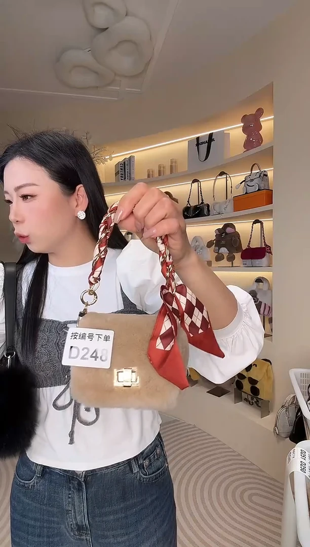 羊毛【闪购商品】女包D248