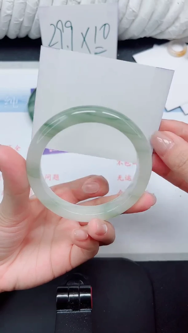 【闪购商品】石英质玉手镯未镶嵌275#60.2