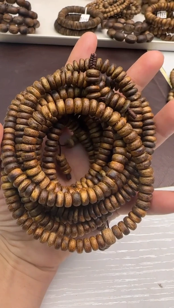 【闪购商品】沉香手串99沉惠安系芽庄虫漏奇楠片珠多圈一件发货