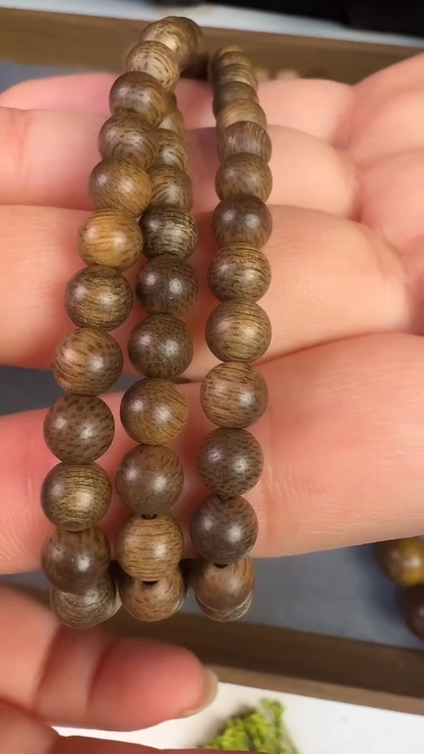 沉香手串越南红土沉0.6圆珠多圈手串