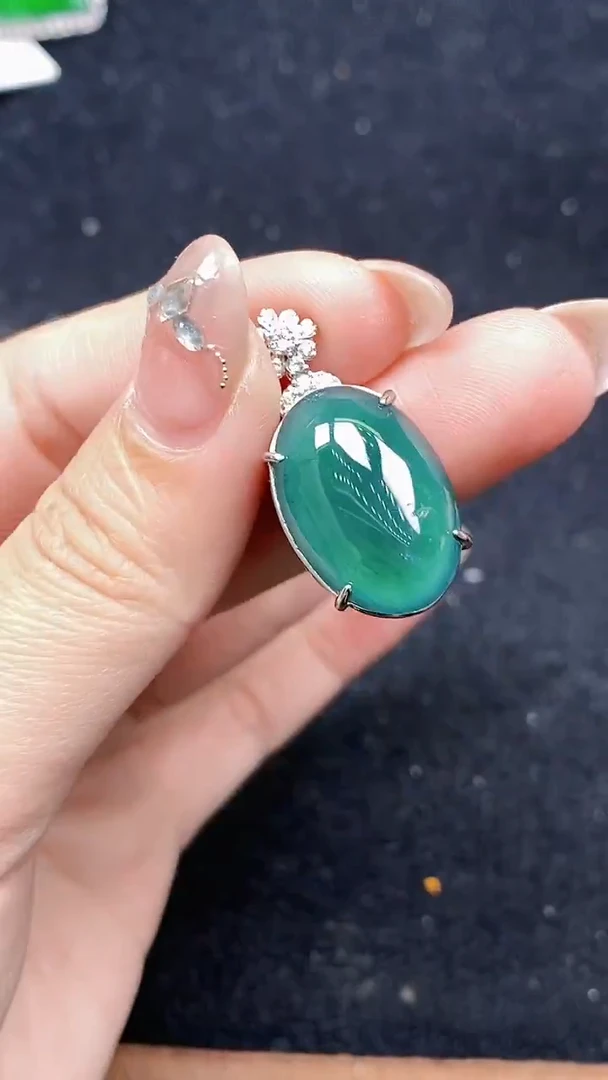 颈饰未镶嵌翡翠天然A货翡翠，保A保真