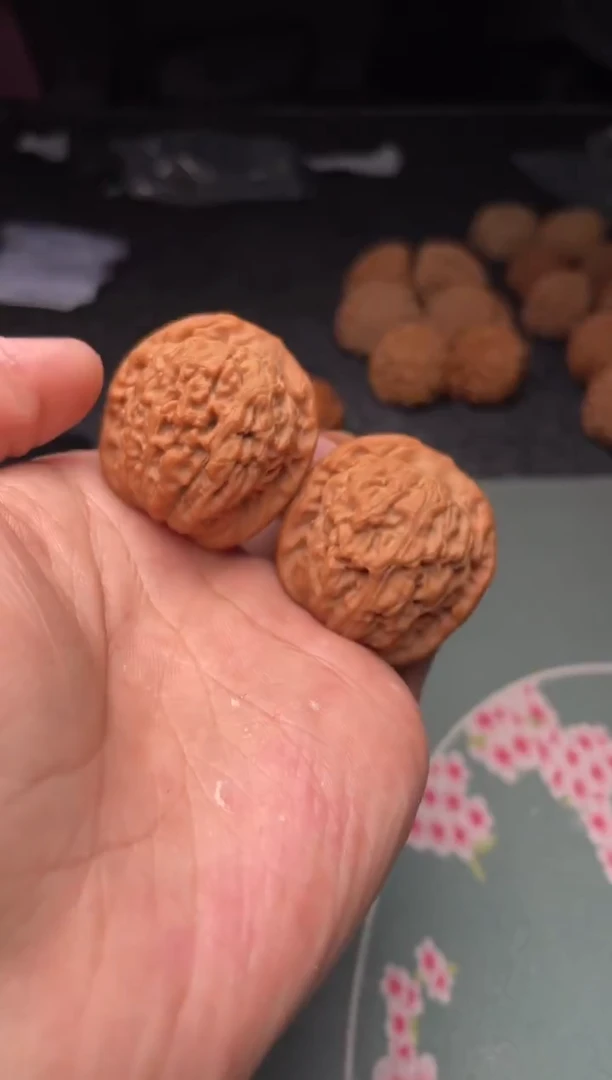 把件文玩核桃a210  莲花34尺