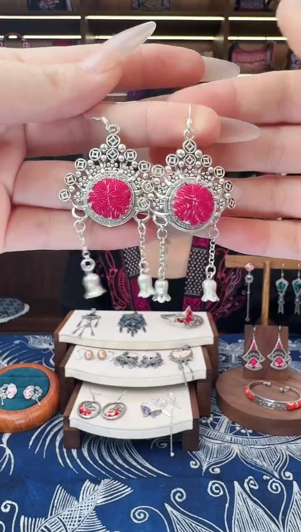 织绣502黔东南苗族刺绣