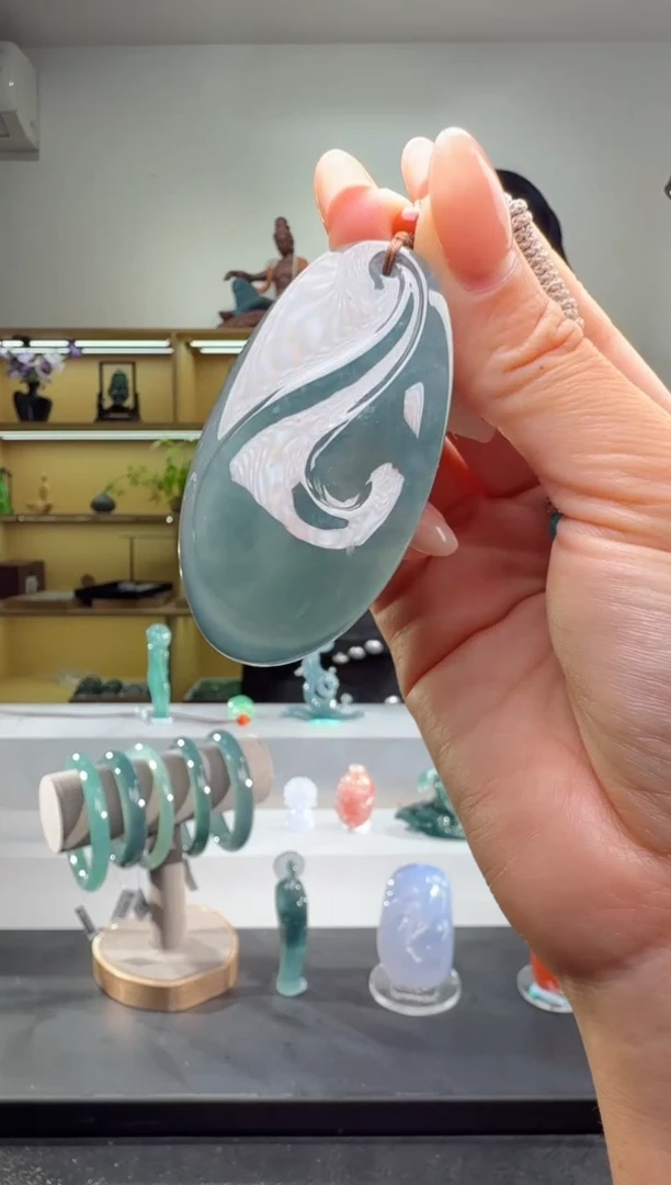 吊坠(不含链)未镶嵌翡翠形意