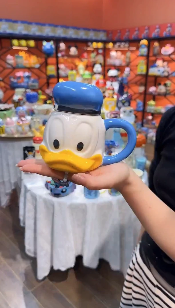 瓷片@@唐老鸭带盖陶瓷杯