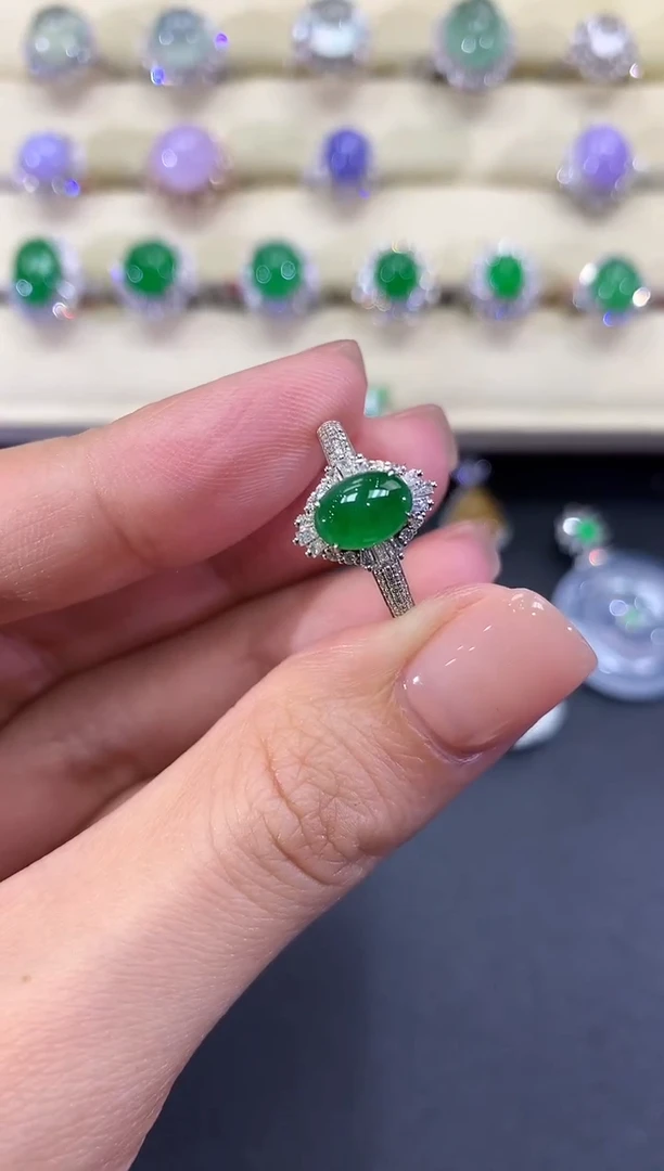 【闪购商品】翡翠18K金镶嵌戒指a88