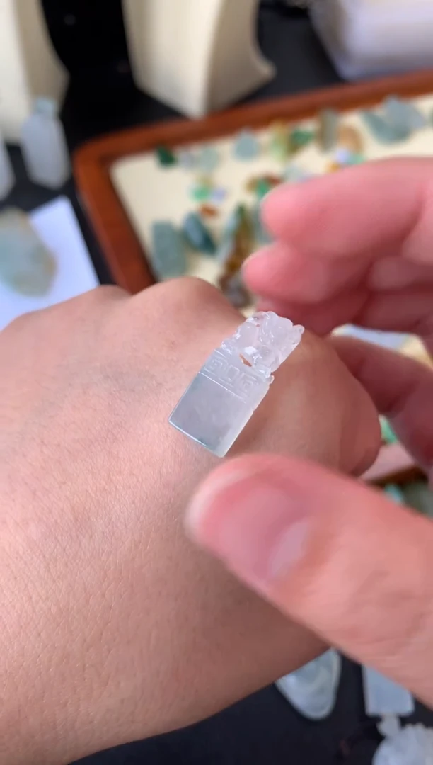 【闪购商品】定制翡翠未镶嵌翡翠