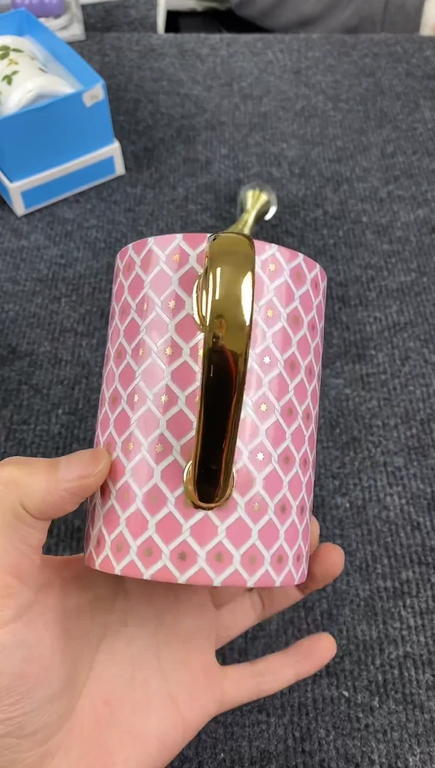 瓷片手工商品，没有品牌zhen