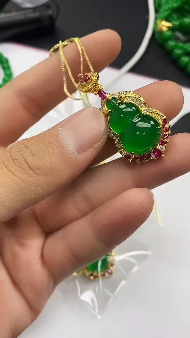 吊坠(赠链)14K金镶嵌翡翠D21