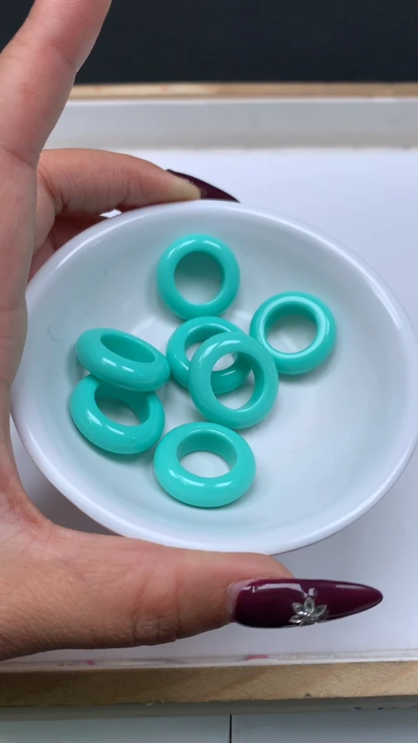 未镶嵌玛瑙手饰M272 绿 淞 跑环 内孔13mm 2个6.8元