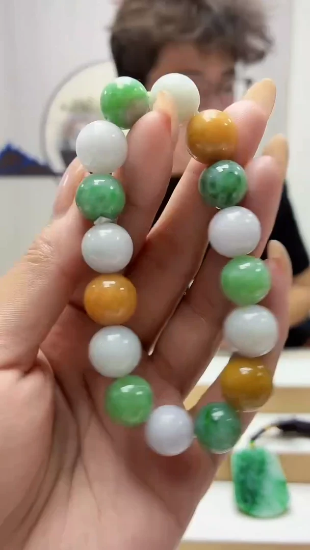 未镶嵌定制翡翠4688MM-毛货手串54