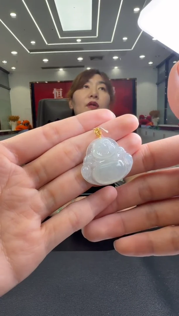 翡翠18K金镶嵌颈饰挂件