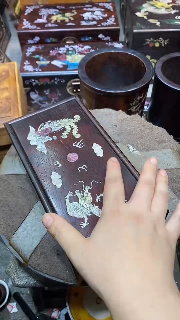 木木雕款盒子一个