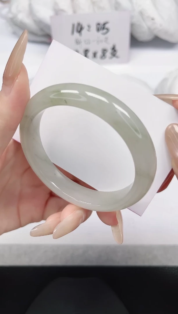 未镶嵌手镯石英岩玉8-55.7圈