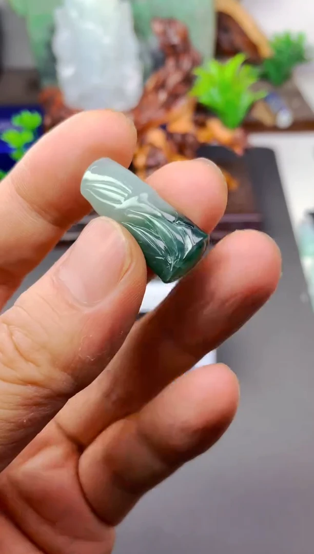 颈饰未镶嵌翡翠塑****件竹节