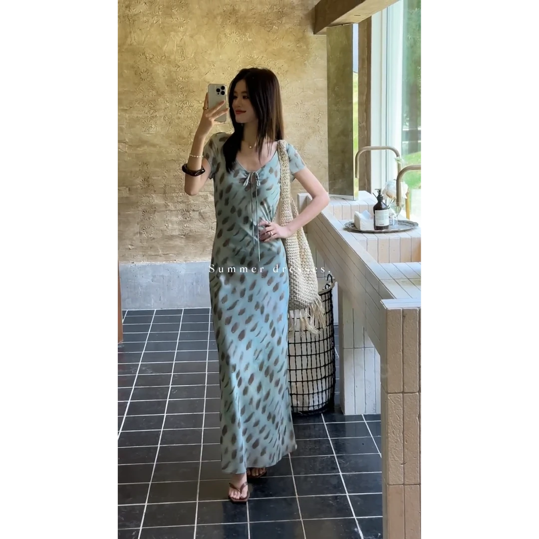 MARIE.COCO海边度假风纯欲修身显瘦连衣裙女优雅气质碎花包臀长裙