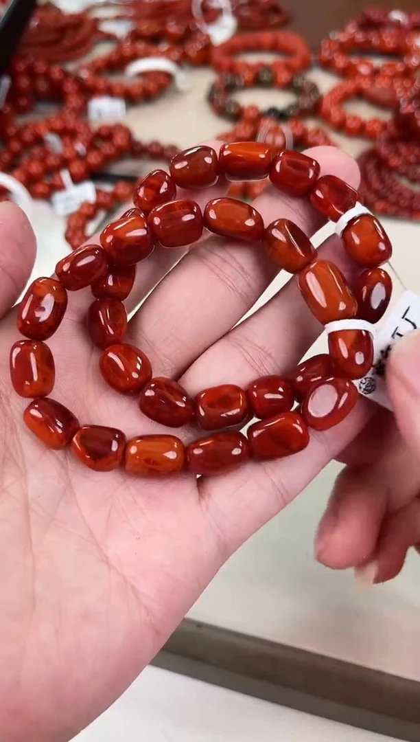 未镶嵌瓦西随型手串南红玛瑙（多样式发其一）
