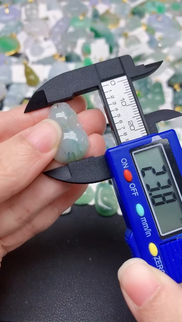 颈饰未镶嵌翡翠天然缅甸A货翡翠