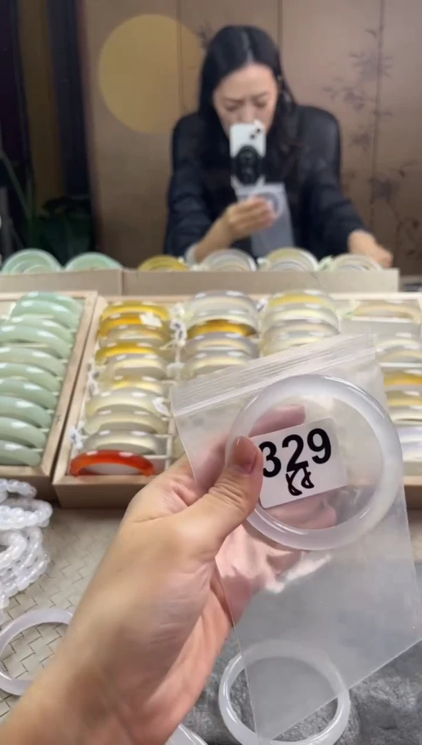 手镯玛瑙/玉髓未镶嵌329