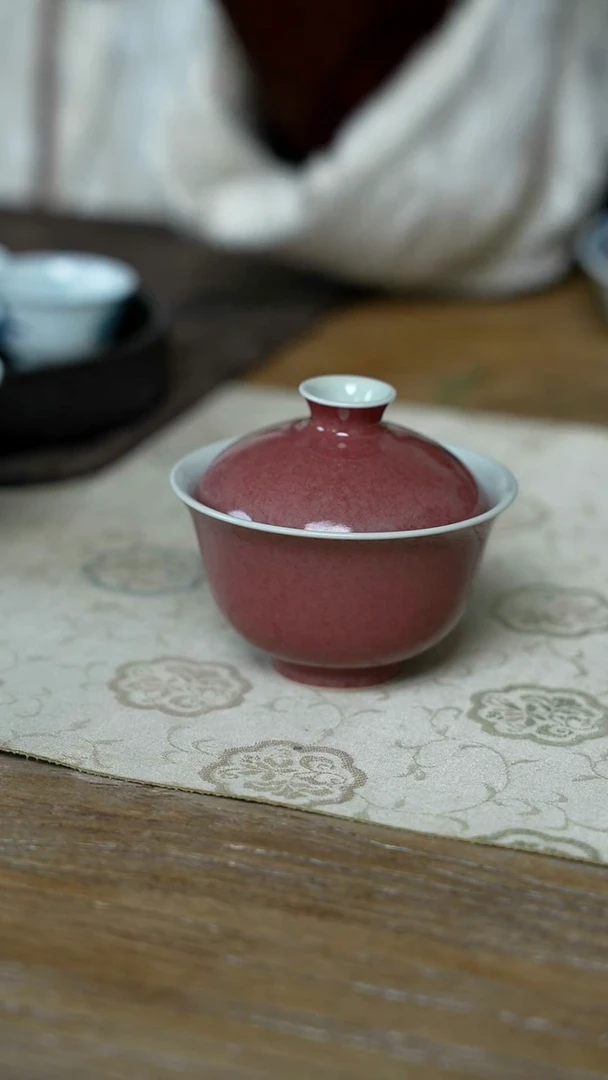 【闪购商品】/C66豇豆红小元宝盖碗-微特