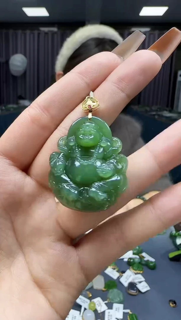 【闪购商品】和田玉挂件18K金镶嵌1