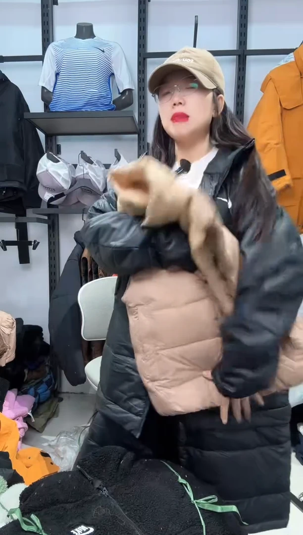 2453编码  瑕疵直播间过款为准 尺码