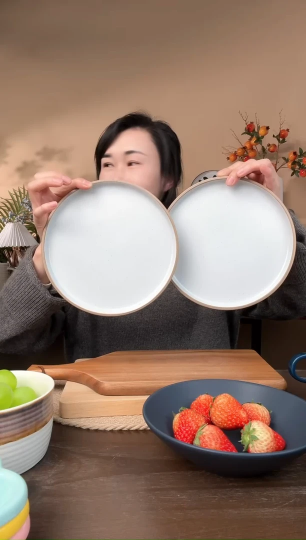 【闪购商品】瓷片8.3英寸描边麻点平盘2只微瑕