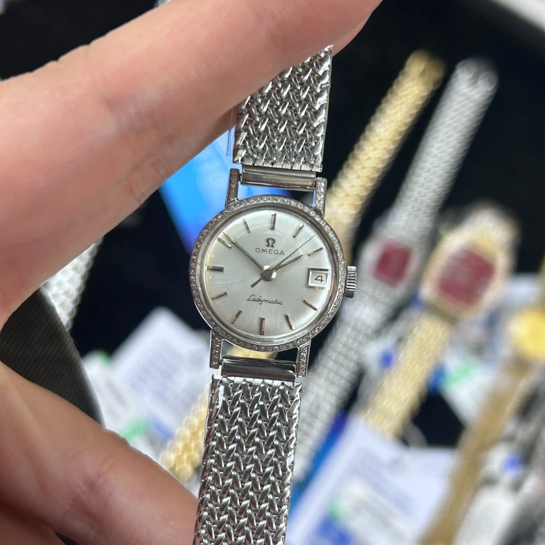 95新 Omega/欧米茄 自动机械后钻20mm/公价38999/wh8978