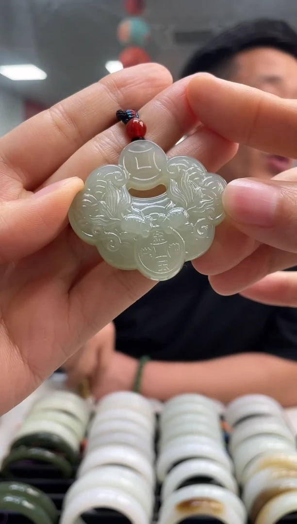 和田玉未镶嵌颈饰蓝调湖水金玉满堂吊坠随机发一件