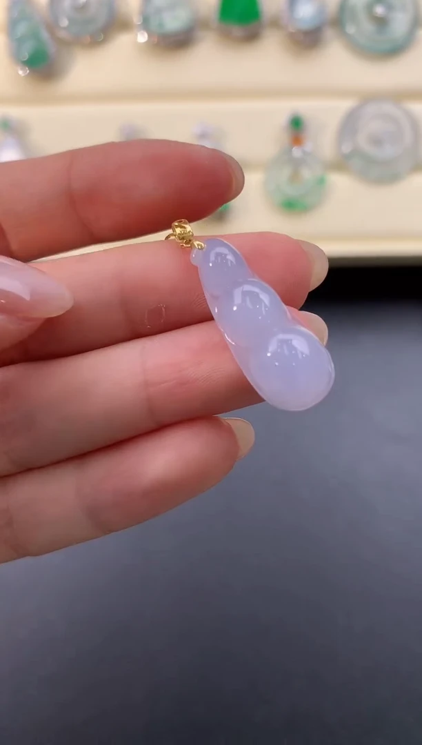 【闪购商品】翡翠颈饰18K金镶嵌D800