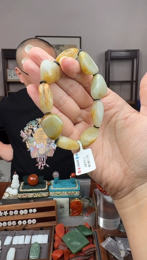 未镶嵌和田玉挂件p53-部分磨光-部分修型-部分瑕疵