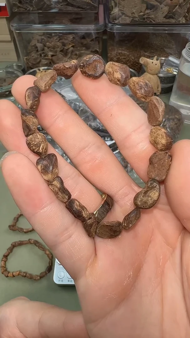 5.9g柬埔寨菩萨沉水红土瘤疤随形单圈