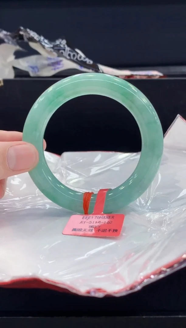 未镶嵌手镯翡翠翡翠手镯