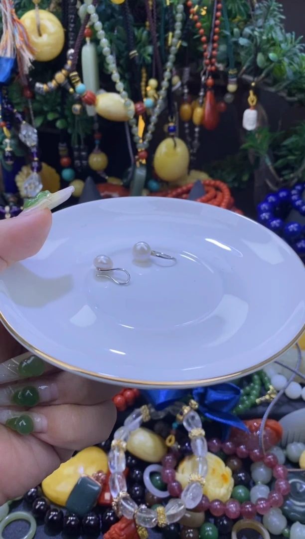 银S925镶嵌淡水珍珠耳饰珍珠耳钉
