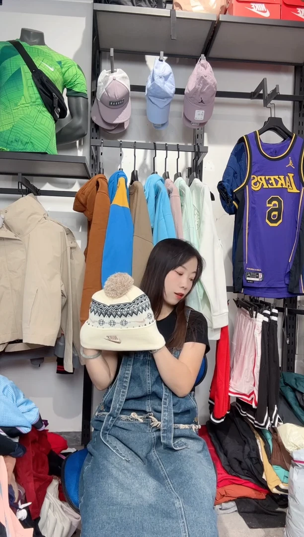1441  编码 瑕疵款直播间过款为准 尺码 帽子