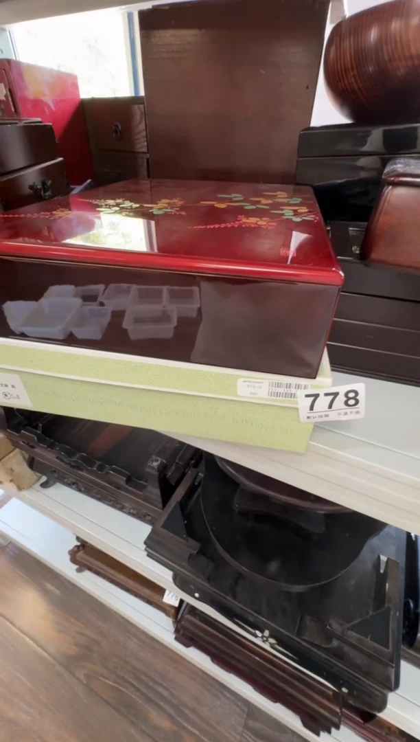 摆件  注意：回流商品，默认有瑕，不退不换。