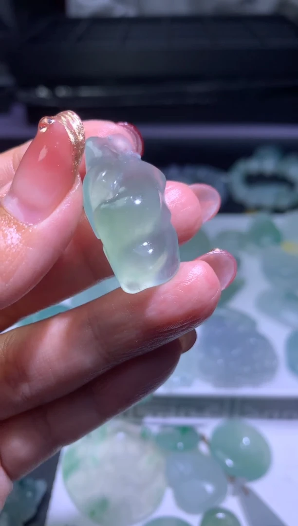 【闪购商品】定制翡翠未镶嵌毛货