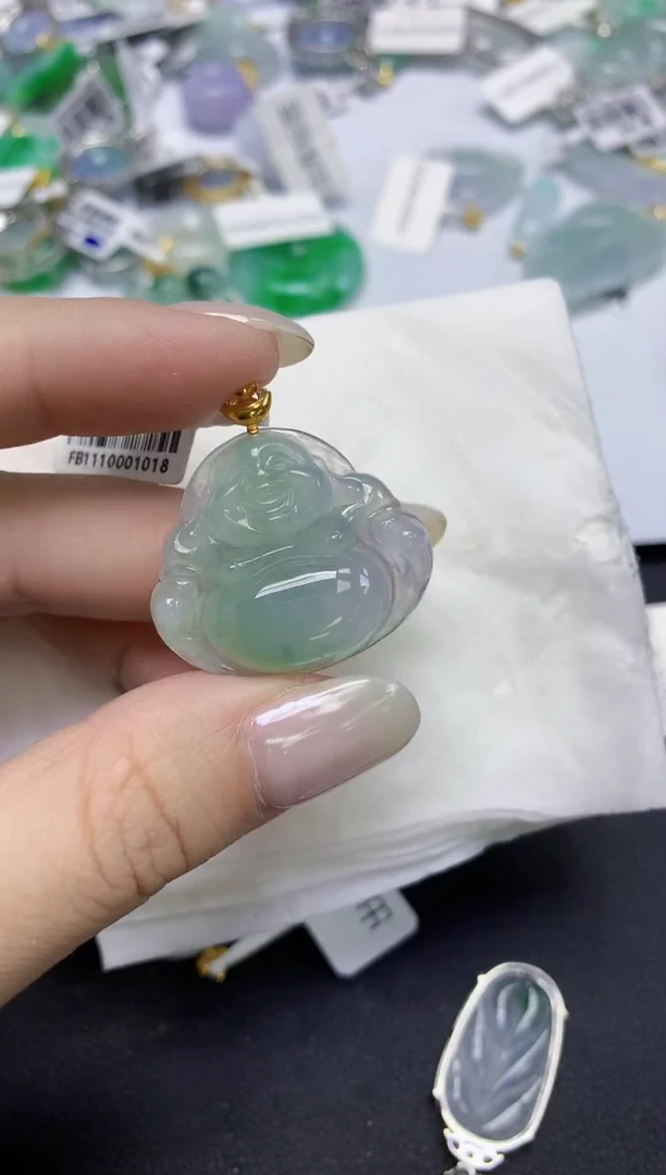 颈饰18K金镶嵌翡翠天然缅甸翡翠A货百元以上9元证书费自理