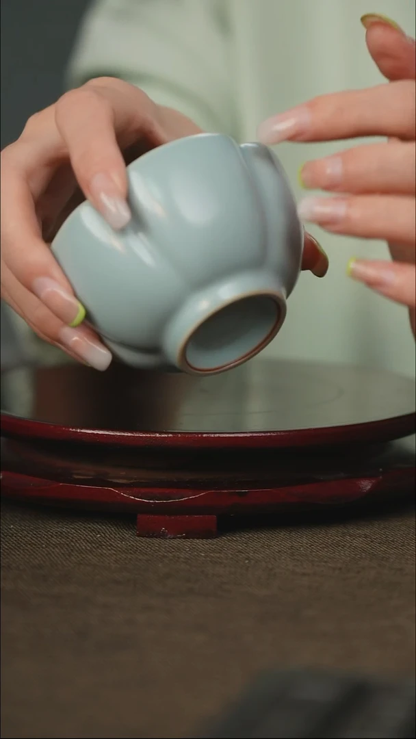 微微瑕五瓣梅花杯